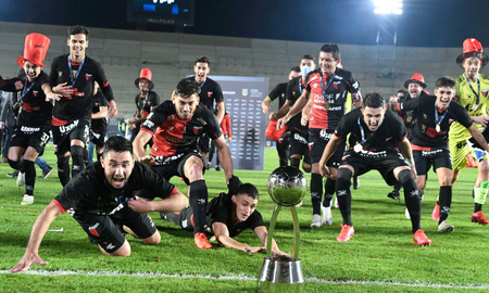 Roma de Italia busca reforzar el plantel con un ex jugador de Colón que fue campeón en 2021 Roma de Italia busca reforzar el plantel con un ex jugador de Colón que fue campeón en 2021