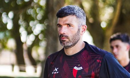 Emmanuel Gigliotti dio la cara tras la caída de Colón y se refirió a la salida de Yllana: No voy a hablar más Emmanuel Gigliotti dio la cara tras la caída de Colón y se refirió a la salida de Yllana: No voy a hablar más