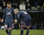 Lionel Messi y Neymar fueron abucheados por la hinchada del Paris Saint-Germain luego de la eliminación ante Real Madrid en la Champions League. Lionel Messi y Neymar fueron abucheados por la hinchada del Paris Saint-Germain luego de la eliminación ante Real Madrid en la Champions League.