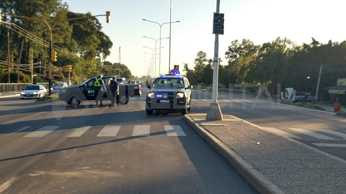 Además de la falta del semáforo, la imprudencia de los conductores genera graves consecuencias en la ruta 1.