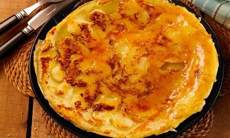 Panqueque de manzana, by Maru Botana. Panqueque de manzana, by Maru Botana.