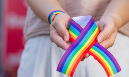 Acompañar a las infancias trans y educar a la sociedad en el respeto de las diferencias es la mejor política de prevención de la discrimanción y la violencia. Acompañar a las infancias trans y educar a la sociedad en el respeto de las diferencias es la mejor política de prevención de la discrimanción y la violencia.