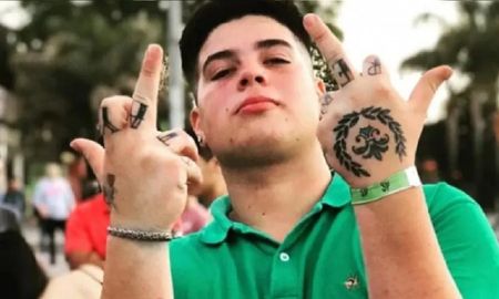 Un joven murió electrocutado mientras orinaba un poste de luz Un joven murió electrocutado mientras orinaba un poste de luz