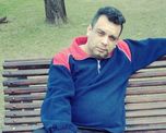 Eduardo Villanueva, el hombre de 47 años que permanecía internado desde el 13 de mayo en estado crítico tras descompensarse en medio de un control de tránsito en la Plaza del Soldado, falleció este viernes en el Hospital Cullen Eduardo Villanueva, el hombre de 47 años que permanecía internado desde el 13 de mayo en estado crítico tras descompensarse en medio de un control de tránsito en la Plaza del Soldado, falleció este viernes en el Hospital Cullen