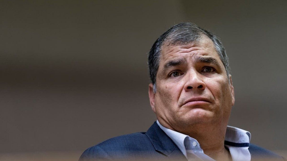 El ecuatoriano Rafael Correa fue sentenciado&nbsp;por sobornos en las empresas contratistas del Estado y por usar esos fondos para financiar campañas electorales.