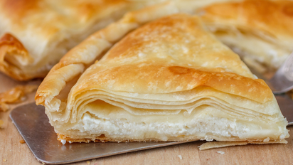 Tarta tiropita: la receta sencilla para sorprender a la familia con un plato único