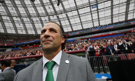 el santafesino juan antonio pizzi es el nuevo entrenador de racing club el santafesino juan antonio pizzi es el nuevo entrenador de racing club