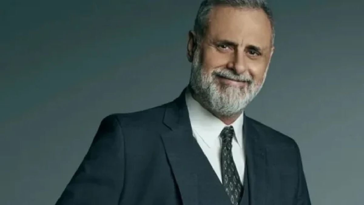 Este jueves las enfermeras le dieron un tinto al periodista tras su mejoría.&nbsp;