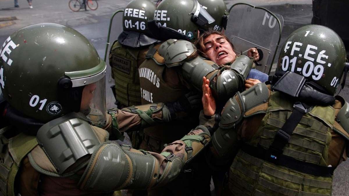 Para Piñera, los videos de la represión son falsos, tergiversados o filmados fuera de Chile