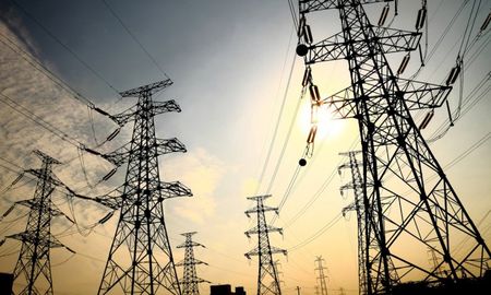 El Gobierno nacional advierte que no se puede garantizar que el sistema energético argentino esté en condiciones de responder ante picos de demanda durante los meses de verano. El Gobierno nacional advierte que no se puede garantizar que el sistema energético argentino esté en condiciones de responder ante picos de demanda durante los meses de verano.