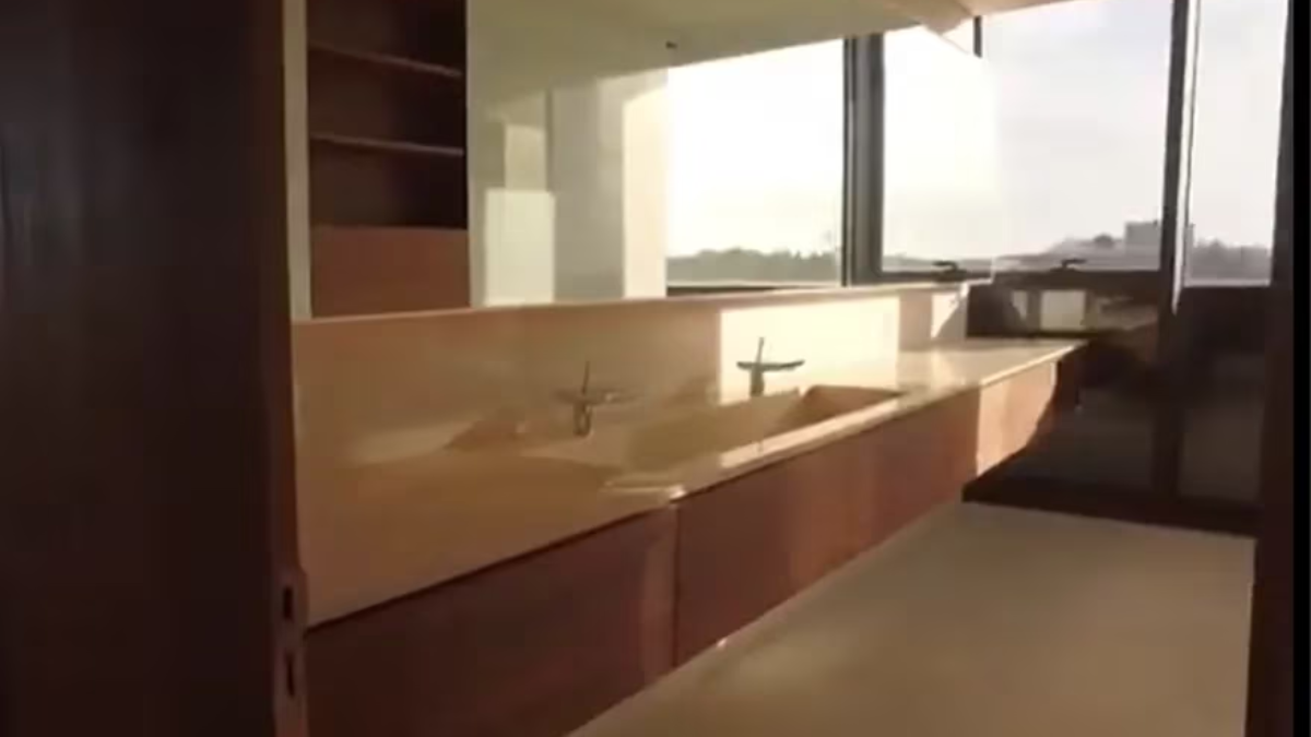 Así era la lujosa mansión que Adrián Suar tenía en Punta del Este. Así era la lujosa mansión que Adrián Suar tenía en Punta del Este.