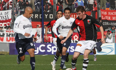 El Rooney santafesno que debutó en Colón y sueña con eliminar a Boca en la Copa Argentina. El Rooney santafesno que debutó en Colón y sueña con eliminar a Boca en la Copa Argentina.