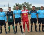 Loyola - Belgrano, uno de los partidos de la fecha 8 del ascenso de la Liga Santafesina de Fútbol. Foto: Luciano Vertone. Loyola - Belgrano, uno de los partidos de la fecha 8 del ascenso de la Liga Santafesina de Fútbol. Foto: Luciano Vertone.
