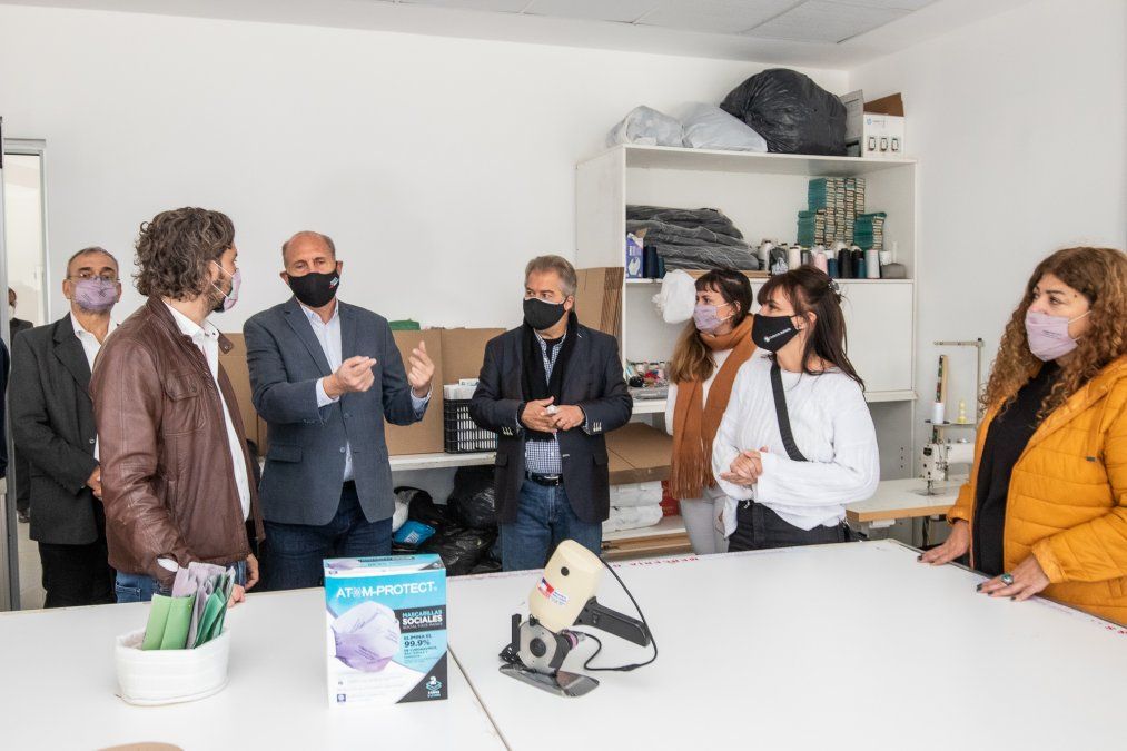 "Que lo que aquí se aprenda, nos sirva de experiencia para otros lugares de la provincia", dijo Perotti. 