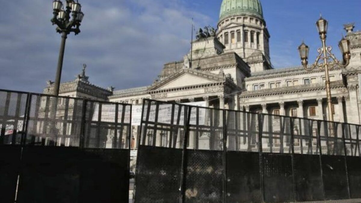 Máximo blindaje en el Congreso: intenso operativo de seguridad antes de la marcha de jubilados