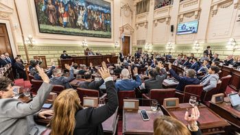 Convención del 25, día 1: la ausencia de Locomotora y un largo debate por el reglamento
