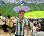 Mundial de Qatar 2022: un argentino pagó el alojamiento con una caja de alfajores