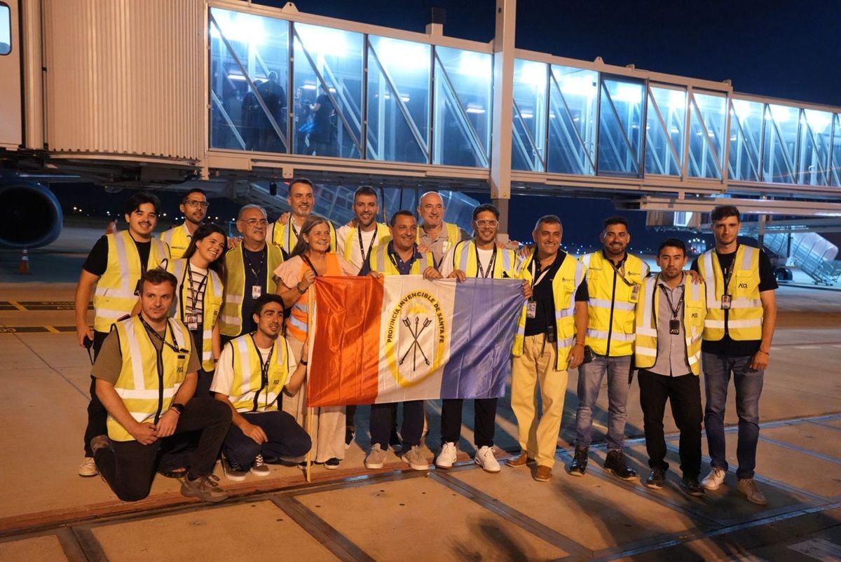 El personal de la aeroestación celebró el arribo del primer vuelo internacional tras la reapertura del Aeropuerto. El personal de la aeroestación celebró el arribo del primer vuelo internacional tras la reapertura del Aeropuerto.