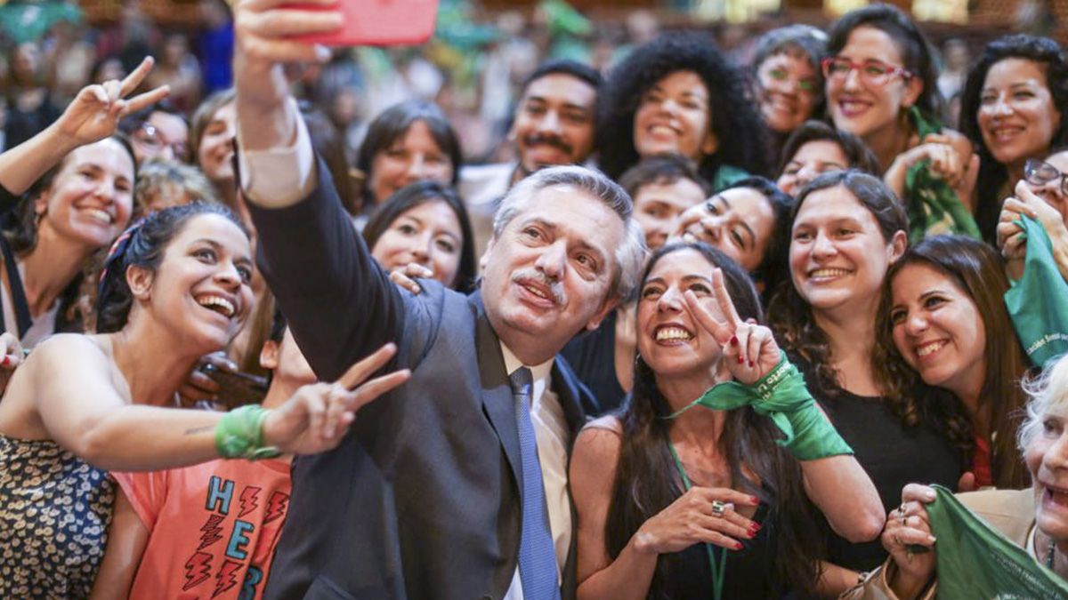 Alberto Fern&aacute;ndez durante la presentaci&oacute;n del libro Somos Bel&eacute;n.