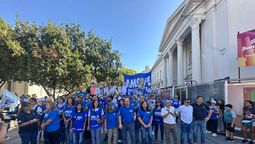 Rodrigo Alonso analizó el impacto del paro docente en Santa Fe, durante la movilización a Casa de Gobierno.