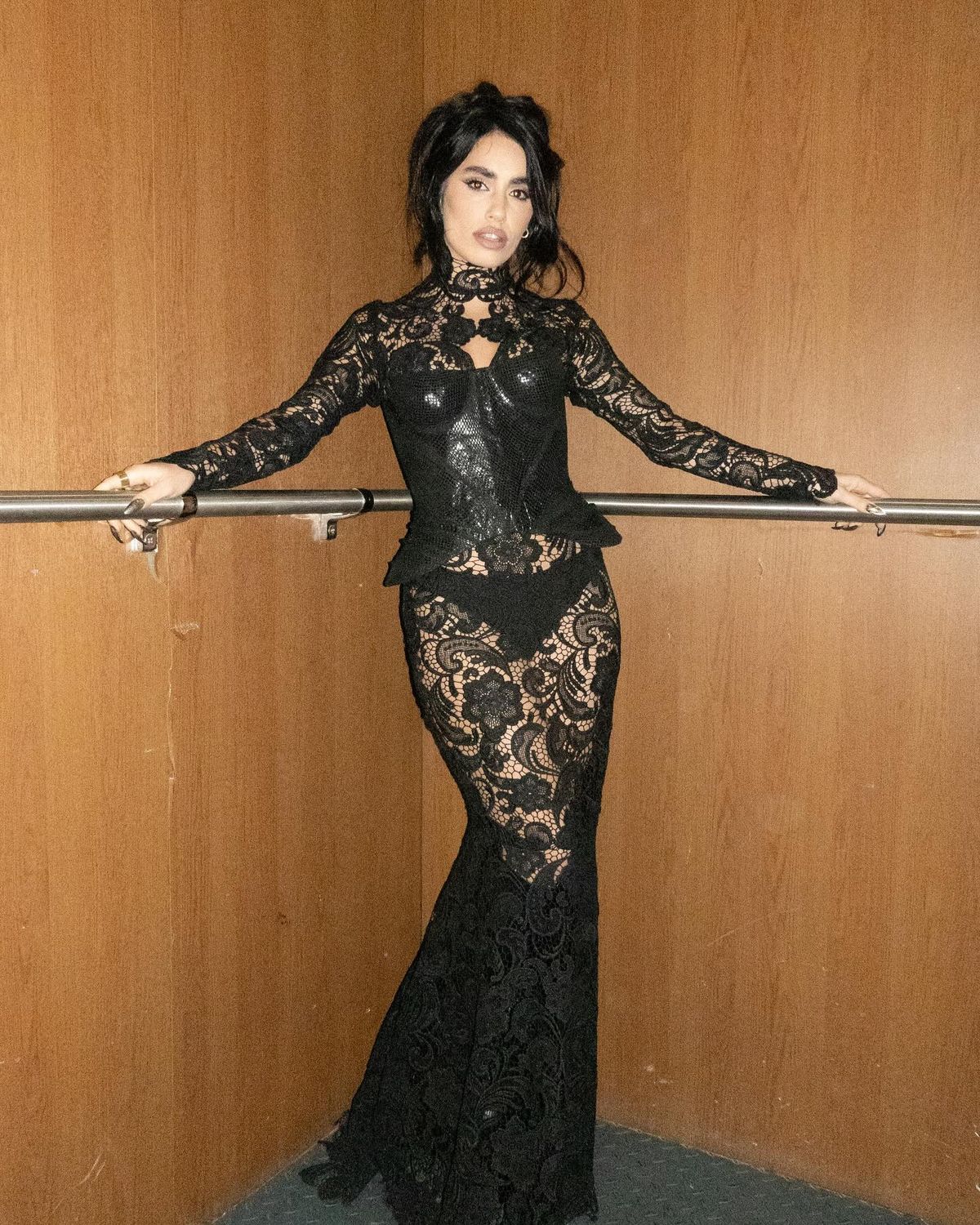 Lali Espósito fue en bombacha a los Premios Gardel. Lali Espósito fue en bombacha a los Premios Gardel.