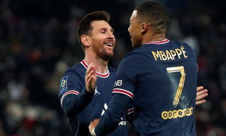 El PSG no difundió ninguna imagen del reencuentro de Lionel Messi y Kylian Mbappé tras la final del Mundial en Qatar 2022. El PSG no difundió ninguna imagen del reencuentro de Lionel Messi y Kylian Mbappé tras la final del Mundial en Qatar 2022.