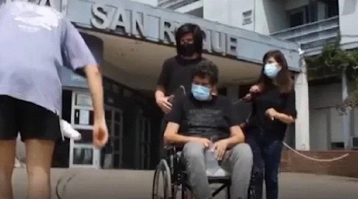 Su hermano murió de coronavirus y en su despedida él se contagió y permaneció 51 días en coma.