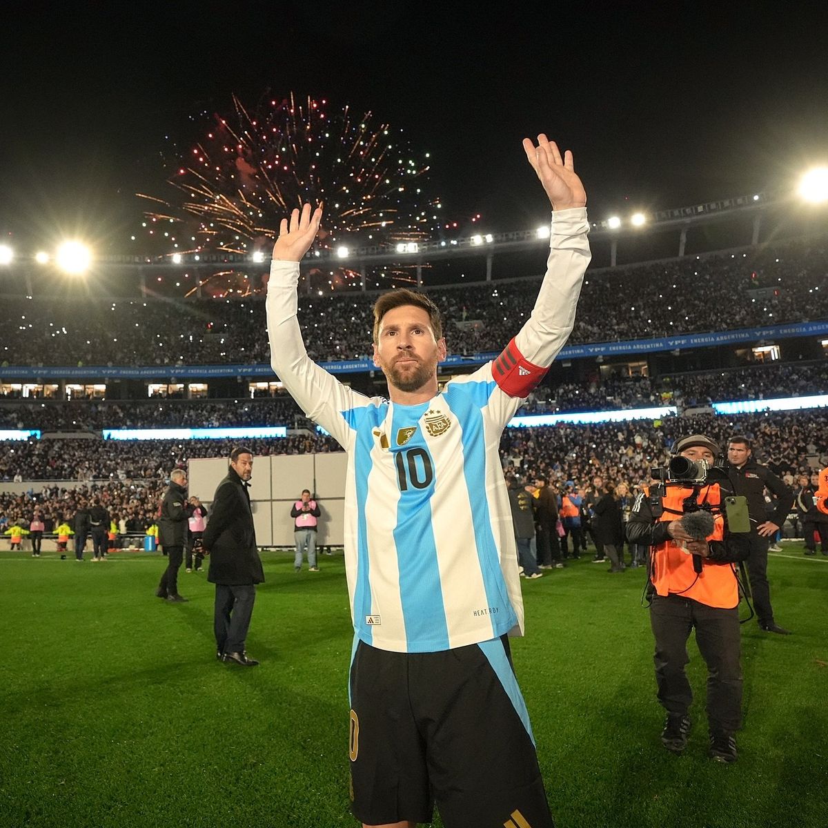 Un equipo del fútbol argentino quiere sumar a Messi en 2026