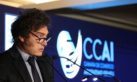 Milei expresó que “es nuestro deseo que esta alianza entre Argentina e Israel se convierta en un modelo para que otras naciones del mundo libre también elijan la vida y la libertad, condenando firme y abiertamente al terrorismo”. Milei expresó que “es nuestro deseo que esta alianza entre Argentina e Israel se convierta en un modelo para que otras naciones del mundo libre también elijan la vida y la libertad, condenando firme y abiertamente al terrorismo”.