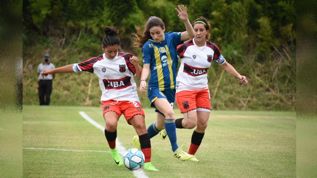 Fútbol femenino: Rosario Central alcanzó su amplia victoria con goles de Lara López (2)