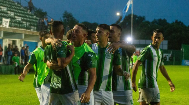 En una polémica final, Camioneros le ganó a Altos Hornos Zala y ascendió al Federal A.