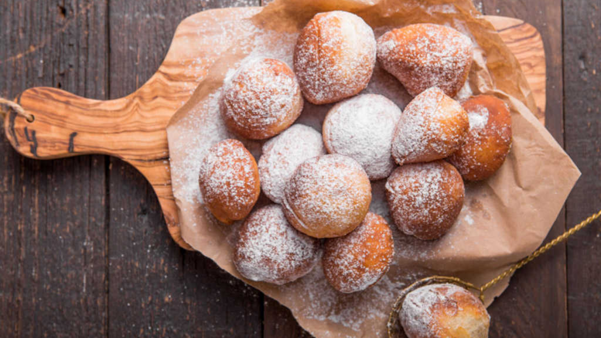 Las bolas de fraile son una de las mejores opciones para acompañar el mate en los días de lluvia. Las bolas de fraile son una de las mejores opciones para acompañar el mate en los días de lluvia.