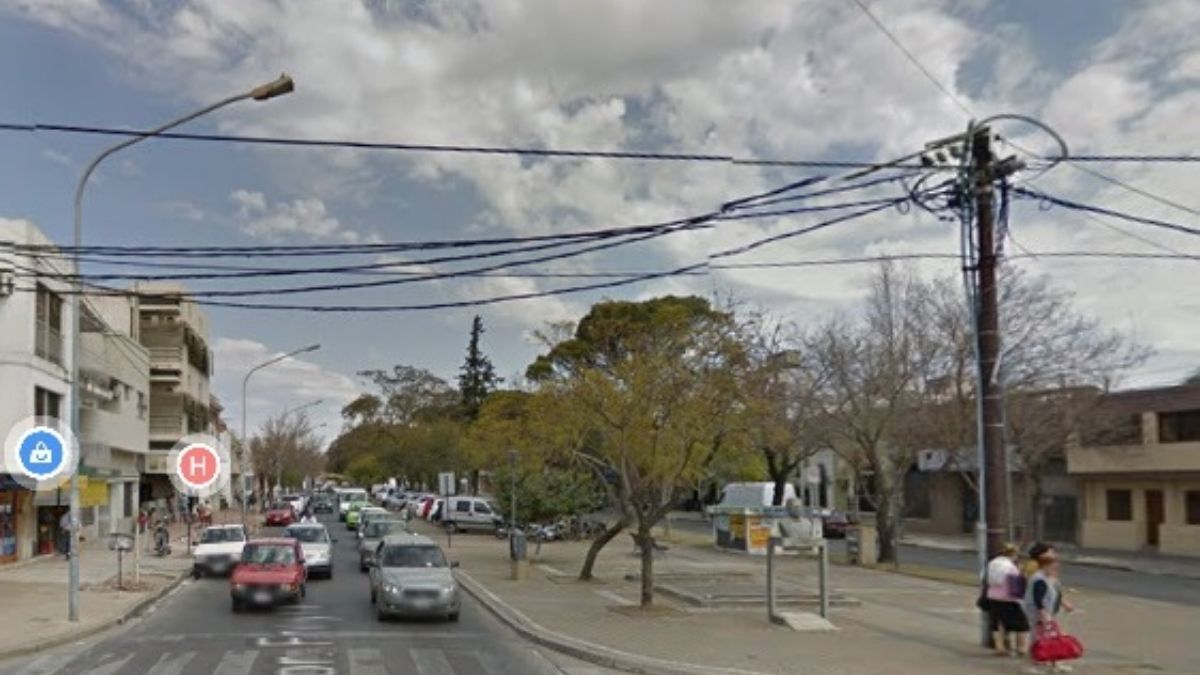 Avenida Freyre: brutal asalto al empleado de una lavandería