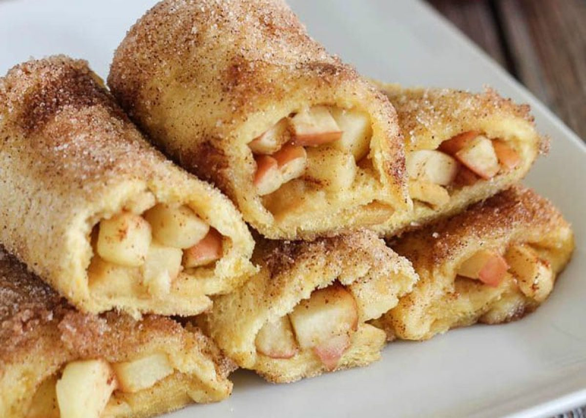 Los rollitos de manzana y canela son muy sencillos de hacer en casa. Los rollitos de manzana y canela son muy sencillos de hacer en casa.