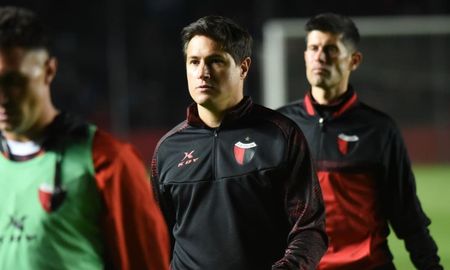 Ezequiel Medrán se encamina a seguir como técnico de Colón en 2026. Ezequiel Medrán se encamina a seguir como técnico de Colón en 2026.