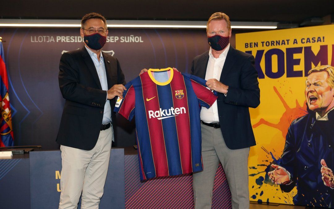 Ronald Koeman firmó un contrato que lo mantendrá ligado con el Barcelona hasta junio de 2022.