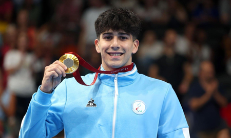 Iñaki Basiloff obtuvo la medalla de oro en natación y Argentina acumula tres medallas en tres días desde que comenzaron los Juegos Paralímpicos. Iñaki Basiloff obtuvo la medalla de oro en natación y Argentina acumula tres medallas en tres días desde que comenzaron los Juegos Paralímpicos.