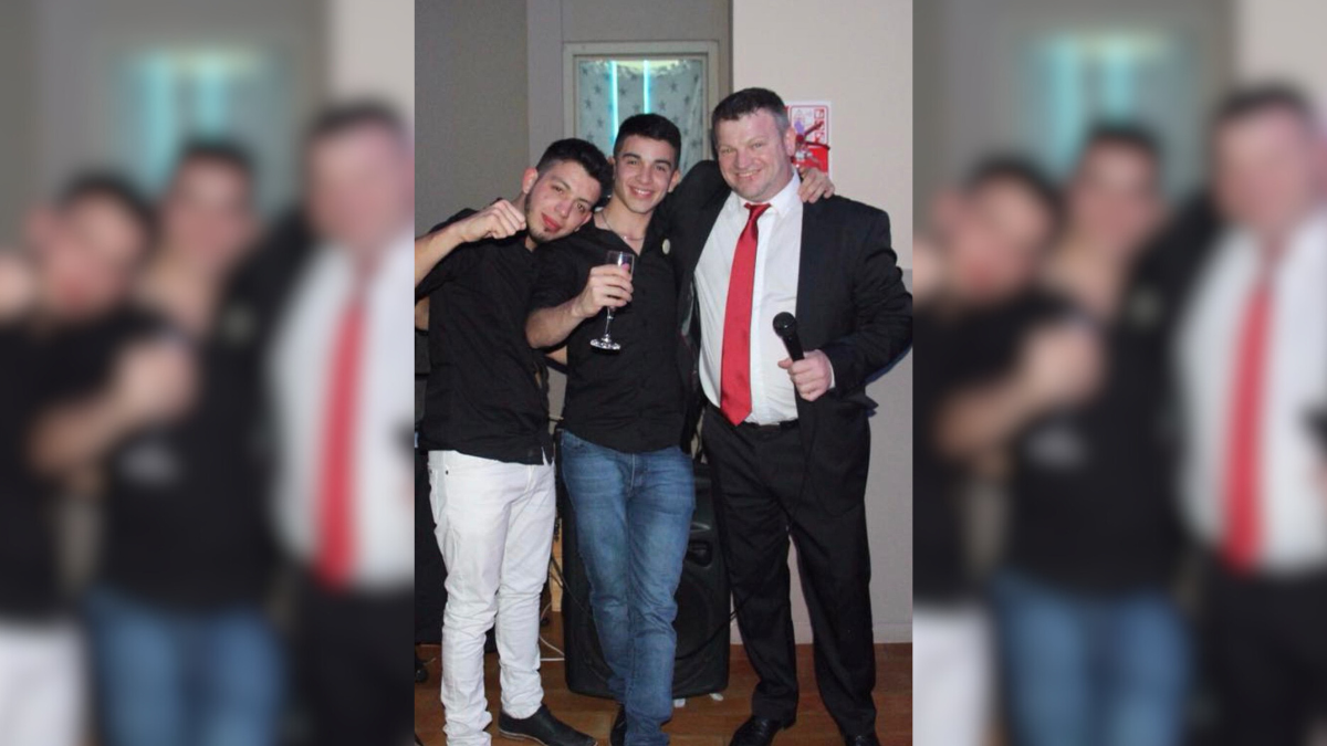 David junto a sus hijos, Brian y Nahuel. David junto a sus hijos, Brian y Nahuel.