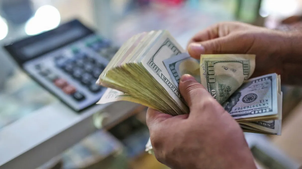 La compra de dólar solidario creció por cuarto mes consecutivo.