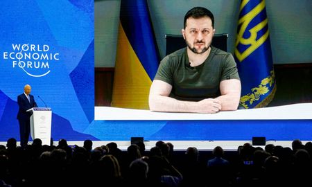 Zelenski este lunes en el Foro de Davos 2022. Zelenski este lunes en el Foro de Davos 2022.