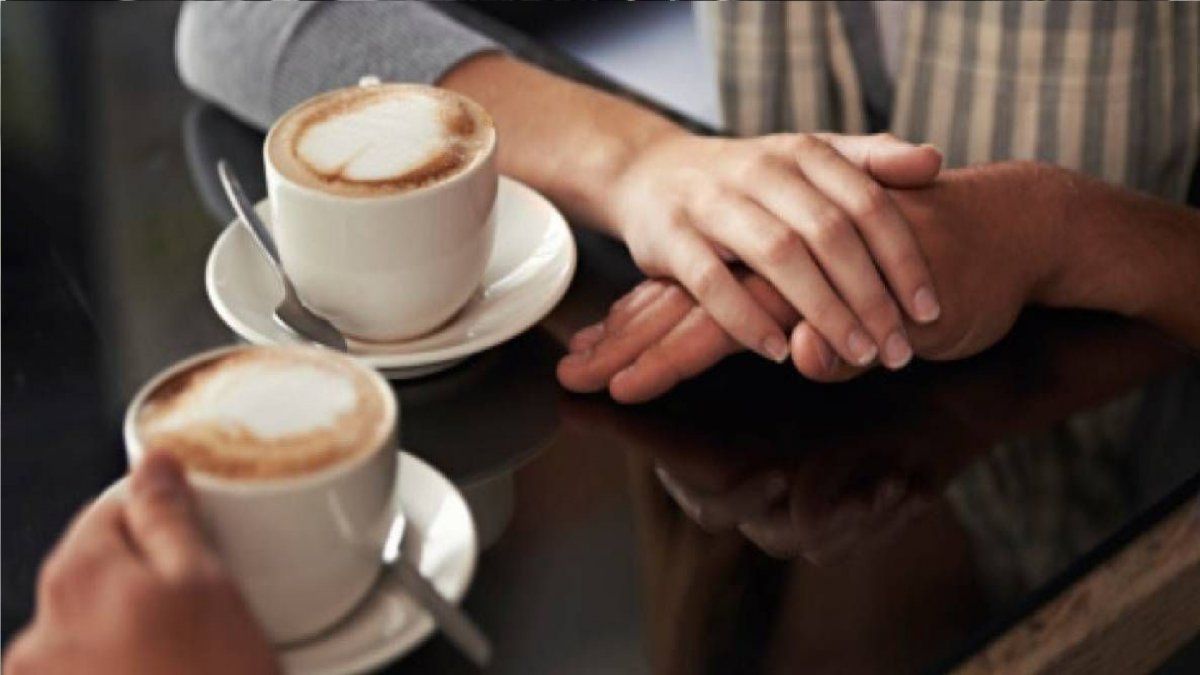 Una pareja requiere diálogo, consensos, ceder algo. Una pareja requiere diálogo, consensos, ceder algo.