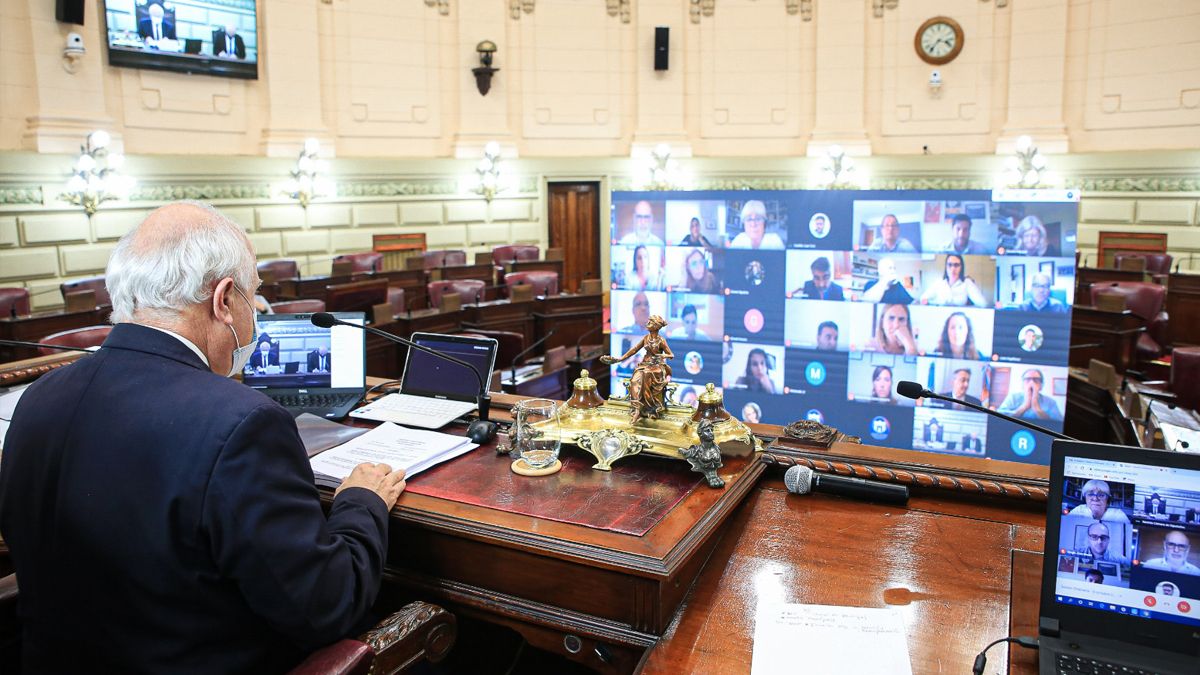 Miguel Lifschitz preside la Cámara de Diputados de la Provincia de Santa Fe.