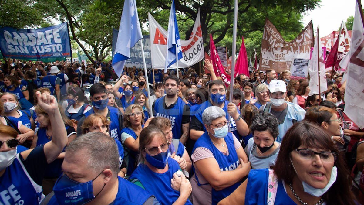El Gobierno convocará hoy a los docentes a una nueva reunión paritaria.&nbsp;