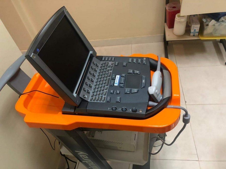 Robaron un ecógrafo infantil portátil del auto de un cardiólogo en la zona del centro