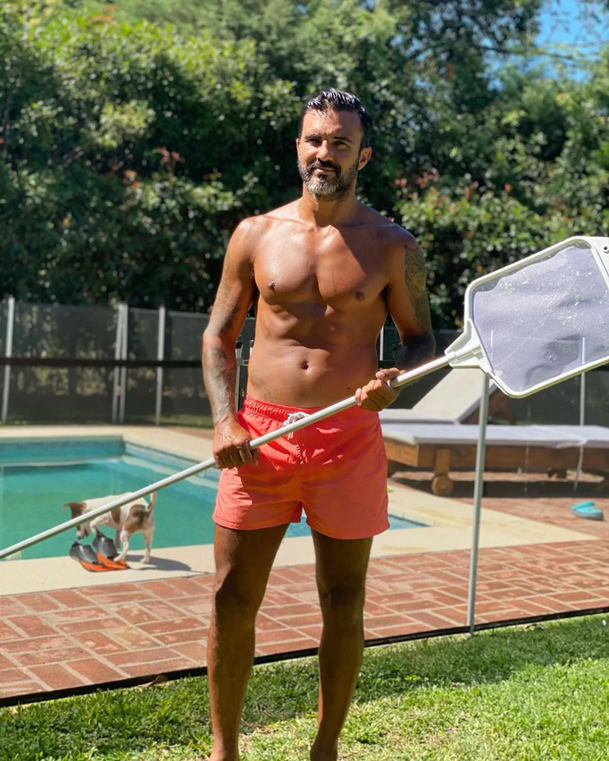 Mica Viciconte y Fabián Cubero viven junto a Luca e Indiana en una amplia casa de dos pisos. Mica Viciconte y Fabián Cubero viven junto a Luca e Indiana en una amplia casa de dos pisos.