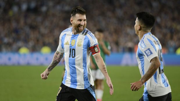 Lionel Messi marcó un hattrick en una brillante noche en la que la Selección Argentina goleó a Bolivia.