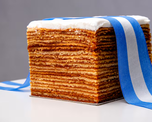 La Torta Argentina nació en Dolores, el “Primer Pueblo Patrio”. Tiene 25 capas, historia del siglo XIX y ahora quiere ser la torta oficial nacional. La Torta Argentina nació en Dolores, el “Primer Pueblo Patrio”. Tiene 25 capas, historia del siglo XIX y ahora quiere ser la torta oficial nacional.