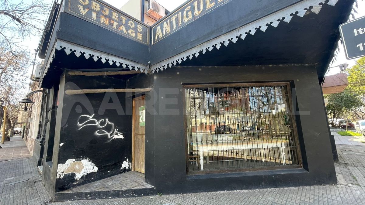 Este fin de semana, robaron en un taller de antigüedades de barrio Candioti. Los costos de las máquinas son millonarios y el dueño no tiene para reponerlas.