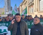 El secretario general de UTRAM, Alberto Sosa, celebró la liberación de dos de los trabajadores y aseguró que fueron “emboscados”. El secretario general de UTRAM, Alberto Sosa, celebró la liberación de dos de los trabajadores y aseguró que fueron “emboscados”.
