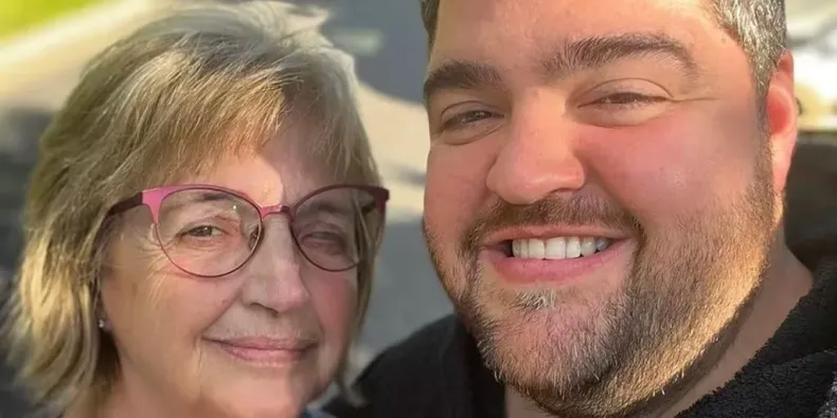 Darío Barassi se despidió de su mamá Laura luego de su lucha contra el cáncer de páncreas. Darío Barassi se despidió de su mamá Laura luego de su lucha contra el cáncer de páncreas.